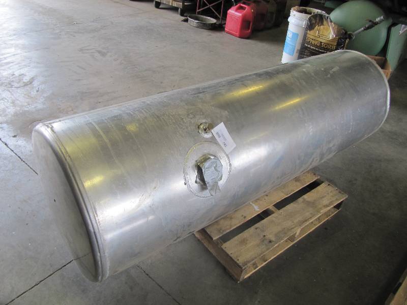 lot 522 image: 120 Gallon Alum. Fuel Tank - Tested