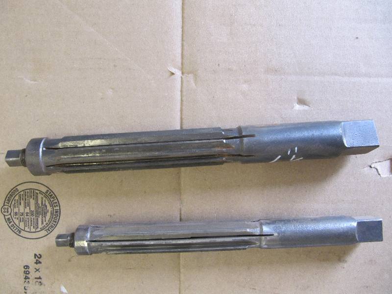 lot 524 image: King Pin Bushing Reamers  114  Drive X 11  & 1  Drive x 10  (Shop Tools)