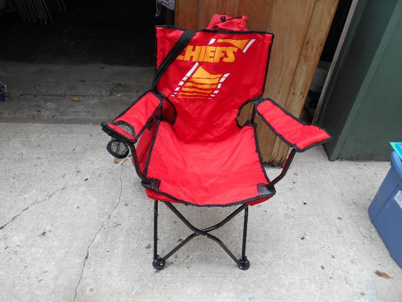 $5 folding chairs