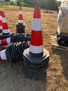 lot 872 image: Unused Lot of 50 Safety Traffic Cones