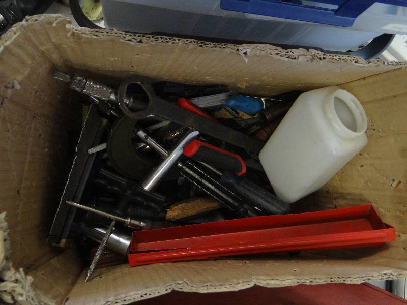 lot 4621 image: Lot of various tools. Screwdrivers, chisels,