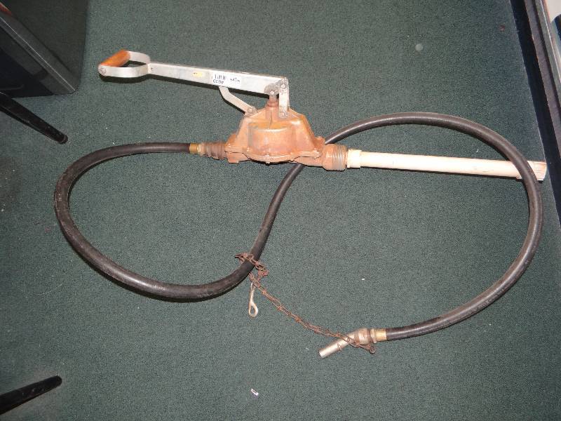 lot 4630 image: Double action piston pump