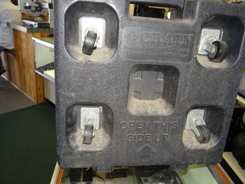 lot 4652 image: crain vinyl tile cutter