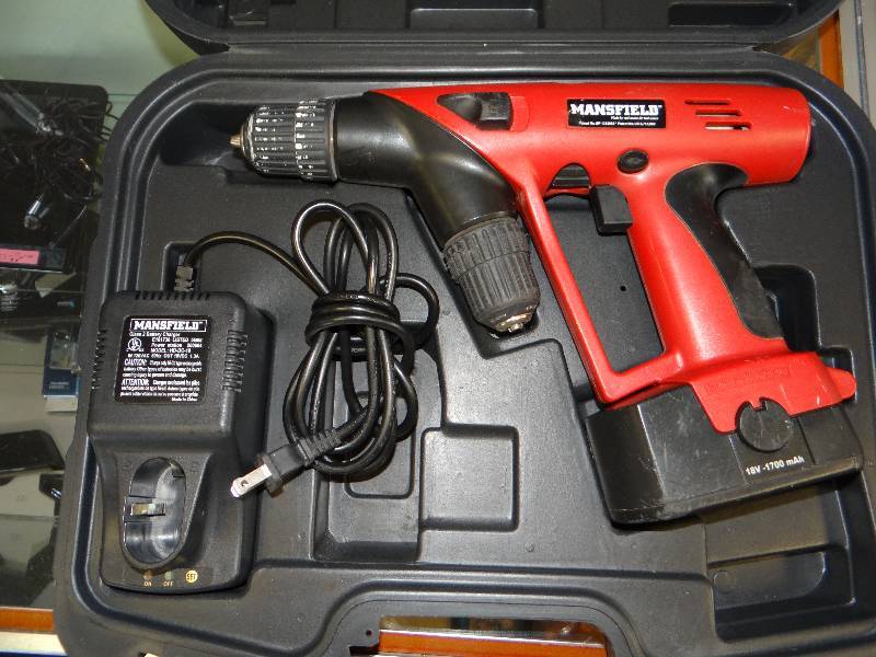 lot 4655 image: Mansfield 18 volt dual drill