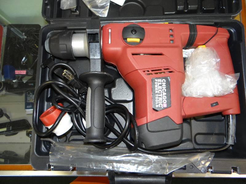 lot 4661 image: Rotary hammer drill