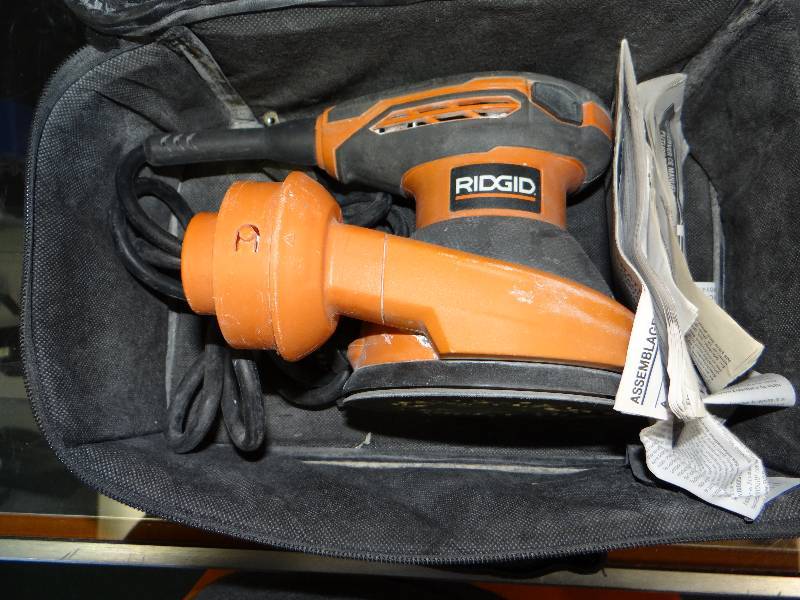 lot 4662 image: Ridgid orbit sander
