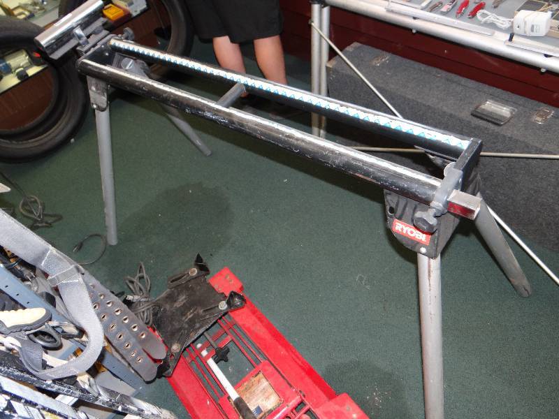 lot 4669 image: Ryobi saw stand