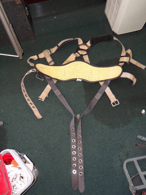 lot 4692 image: Harness