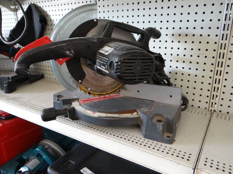lot 4773 image: Craftsman 10 compound miter saw