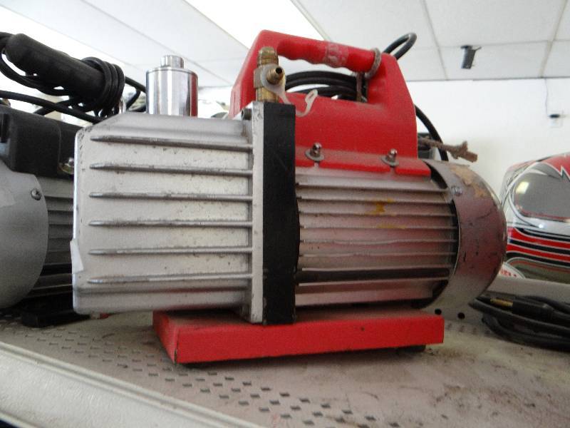 lot 4778 image: Vacuum pump