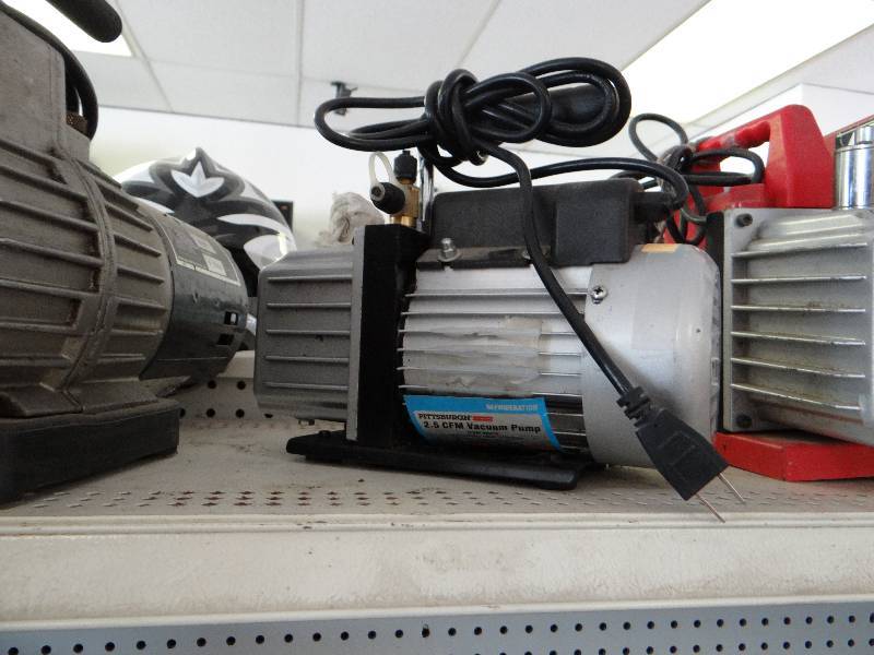 lot 4779 image: Pittsburgh vacuum pump