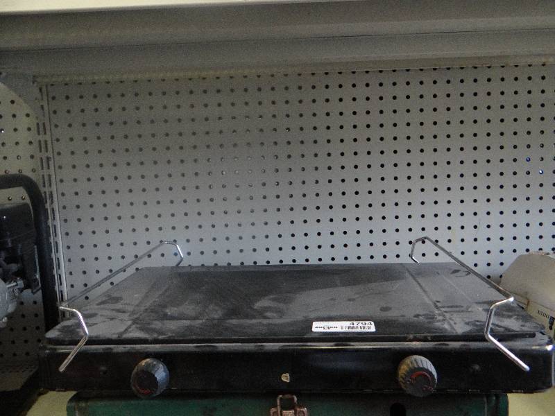 lot 4794 image: Propane camping stove
