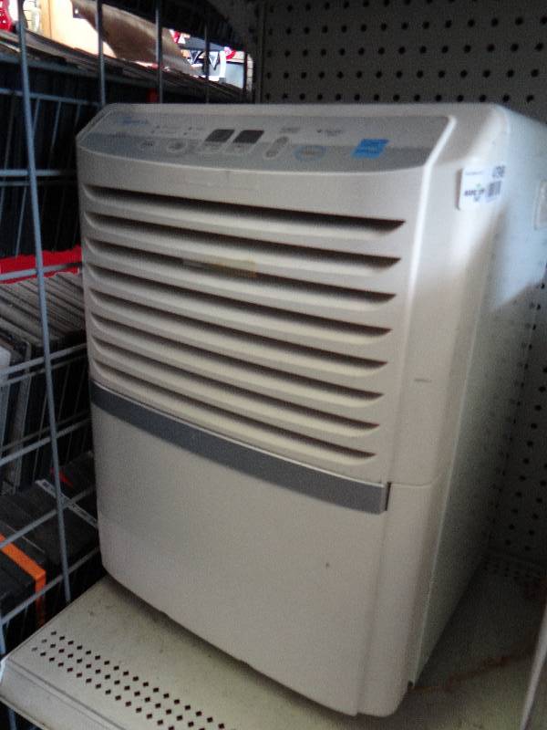 lot 4798 image: Comfort cure dehumidifier