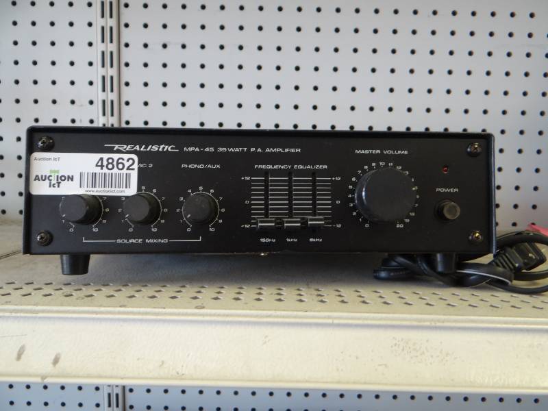 lot 4862 image: Realistic mpa-45 35 watt pa amplifier