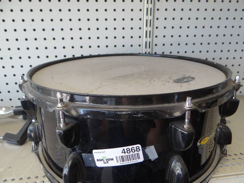 lot 4868 image: Sound Percussion snare drum