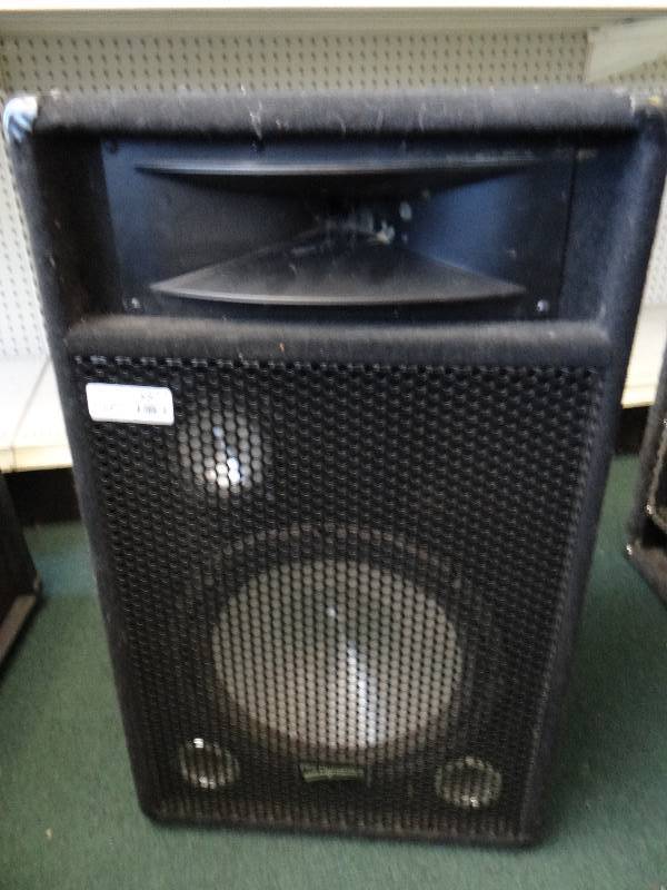 lot 4877 image: Pro dynamics speaker. Looks to be 6 inch. Horn does not work