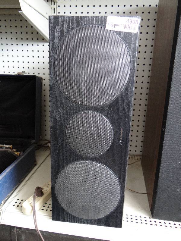 lot 4908 image: Pioneer speaker
