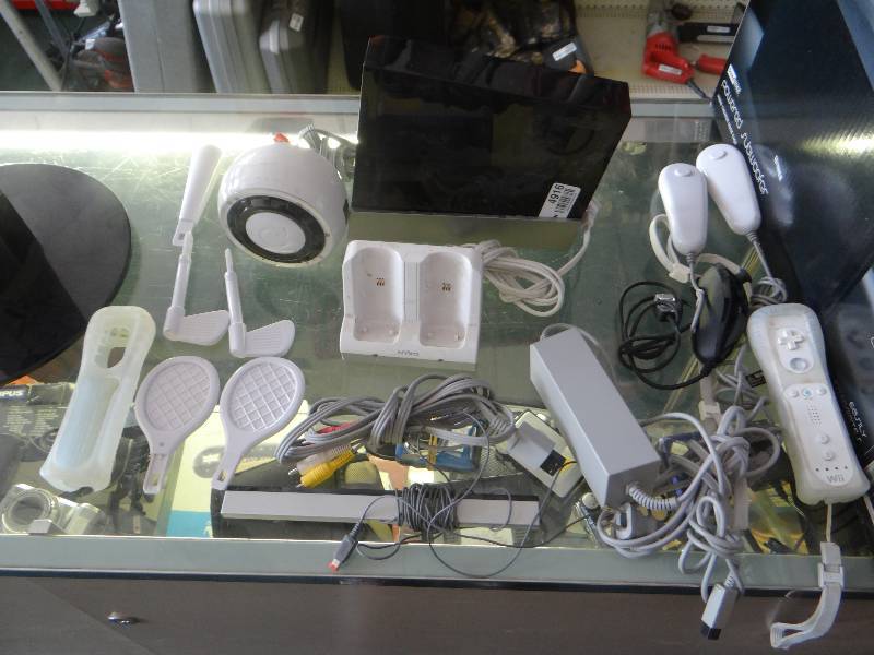 lot 4916 image: Nintendo Wii w power cord & attachments Nintendo Wii w power cord & attachments