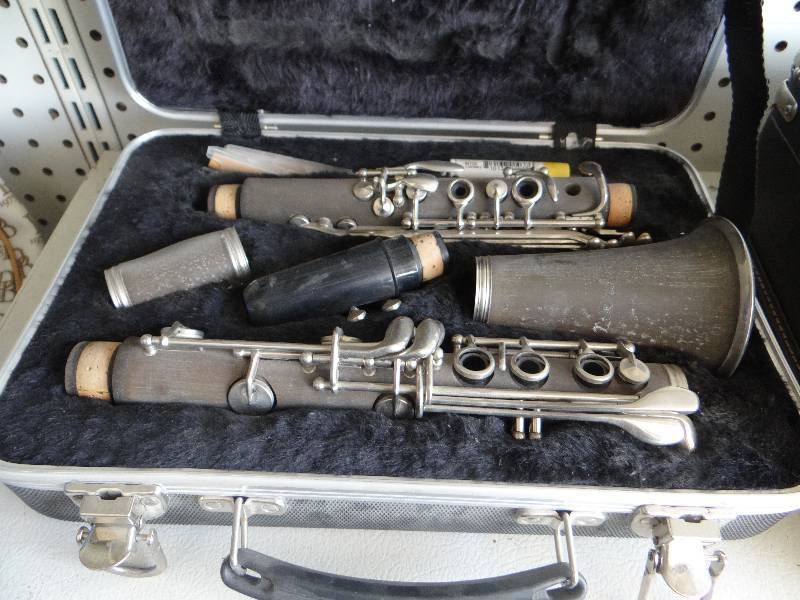 lot 4929 image: Clarinet in case