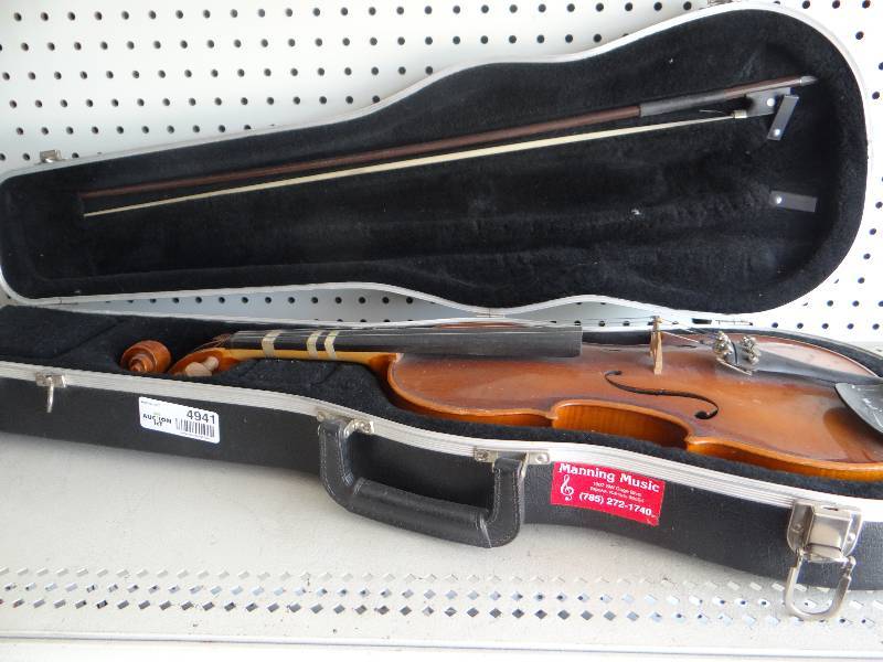 lot 4941 image: Bausch violin