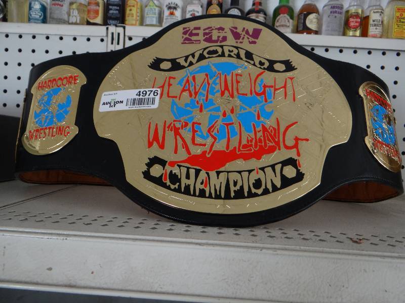 lot 4976 image: Officialy licensed WWF product ECW World Heavyweight championship belt