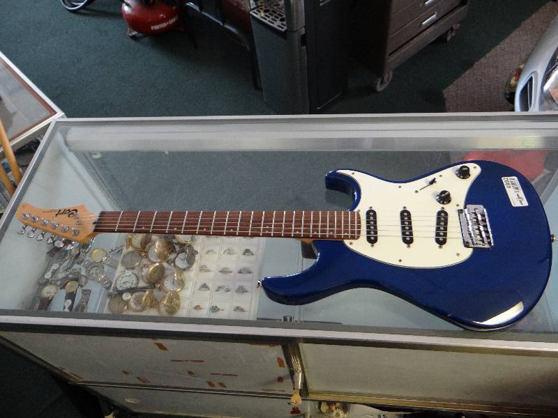 lot 4992 image: Cort electric guitar