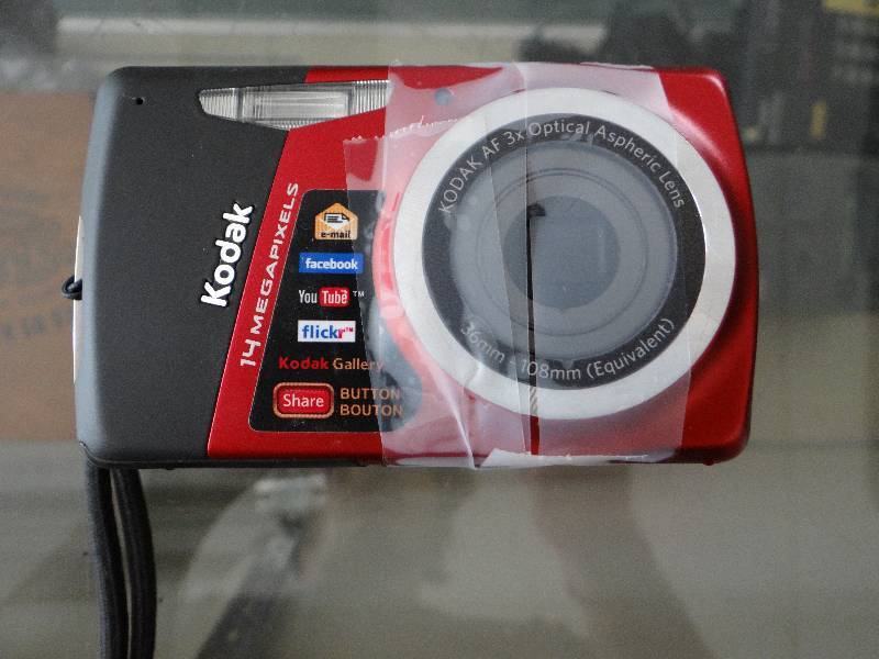 lot 5052 image: Kodak camera