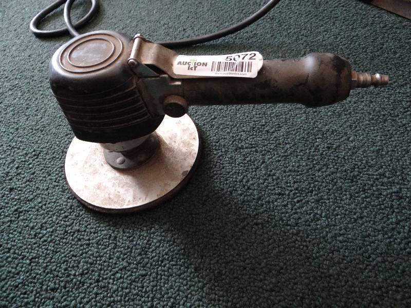 lot 5072 image: Mac Tools orbital sander