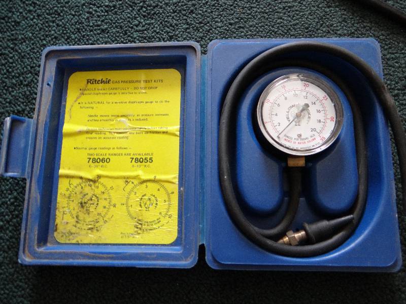lot 5074 image: Yellow Jacket gas pressure test kit