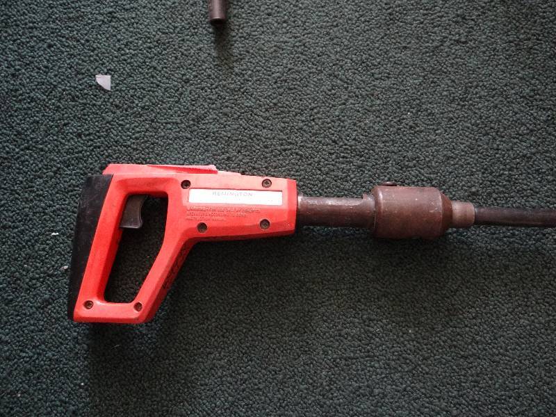 lot 5076 image: Remington powder actuated tool