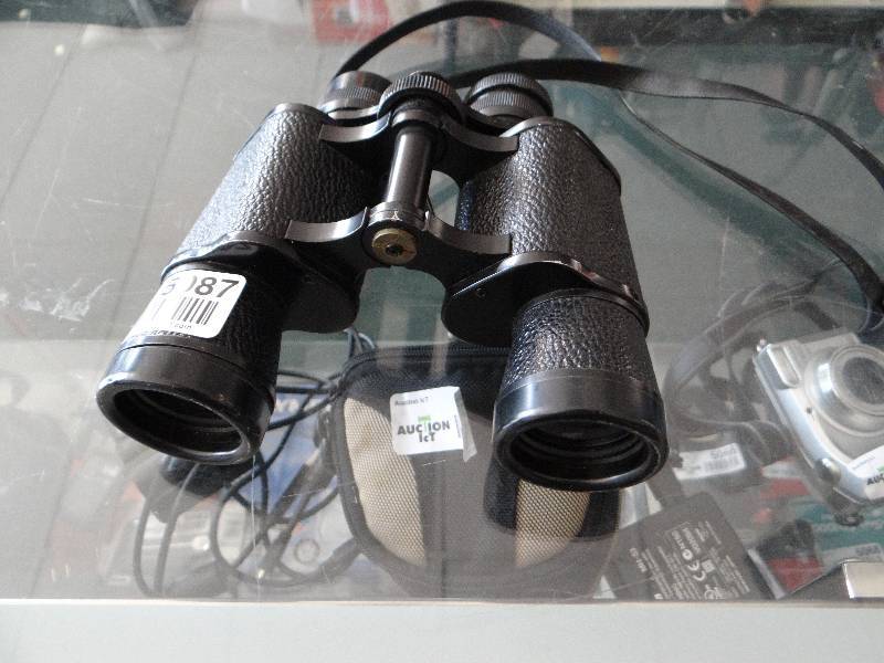 lot 5087 image: Empire 341 ft at 1000 yards binoculars