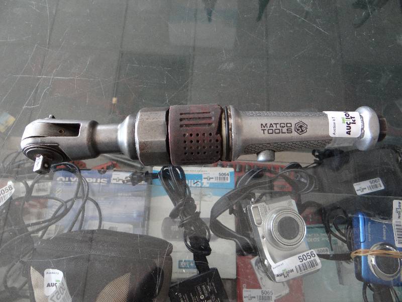 lot 5098 image: Matco tools impact socket tool
