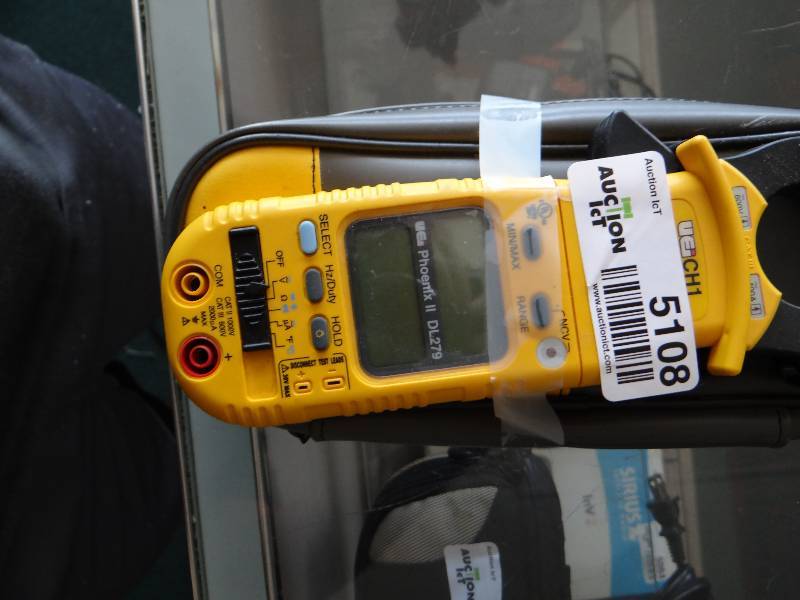 lot 5108 image: Phoenix clamp on meter
