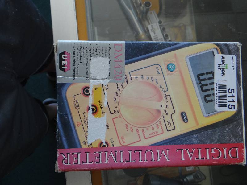 lot 5115 image: Digital multimeter w carbon monoxide attachment
