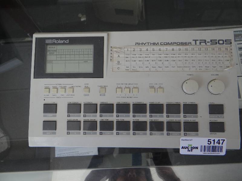 lot 5147 image: Roland rhythm composer tr-505