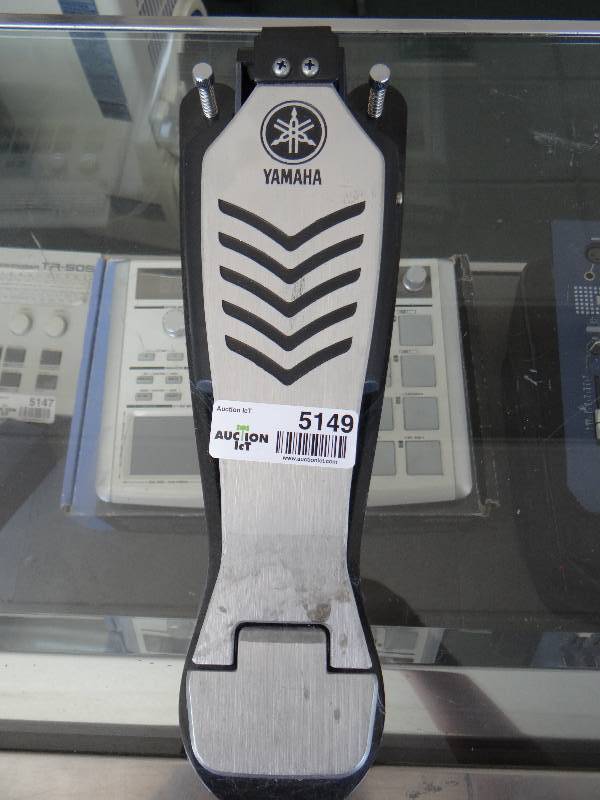 lot 5149 image: Yamaha drum pedal