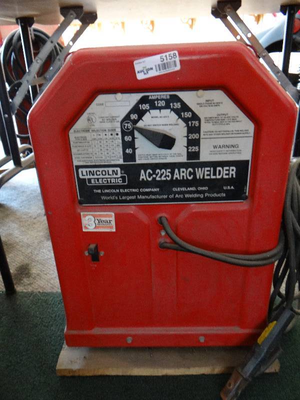 lot 5158 image: Lincoln Electric AC-225 Arc Welder