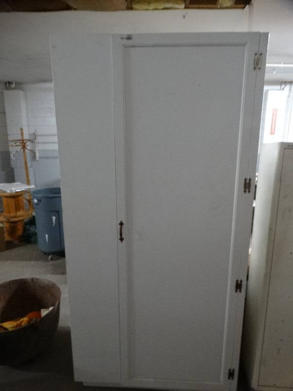 lot 13277 image: Wooden cabinet 83 x 41.