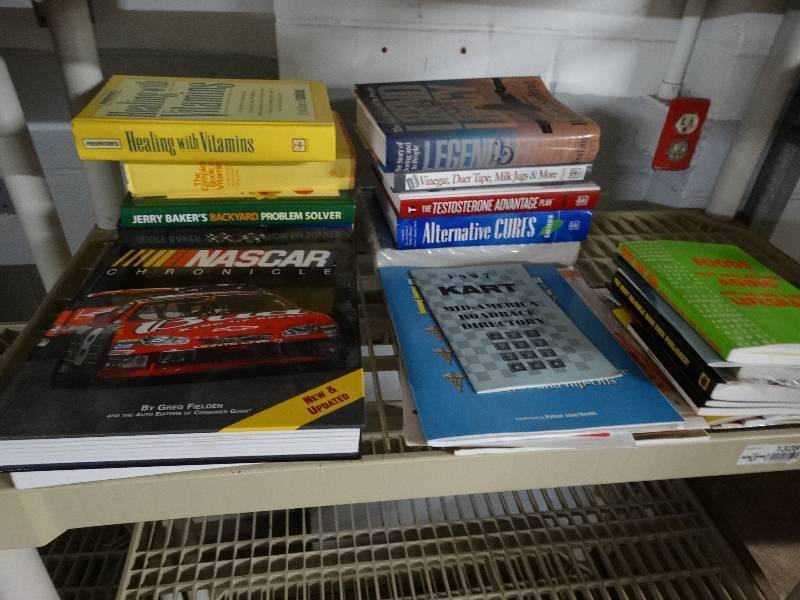 lot 13284 image: Lot of books.