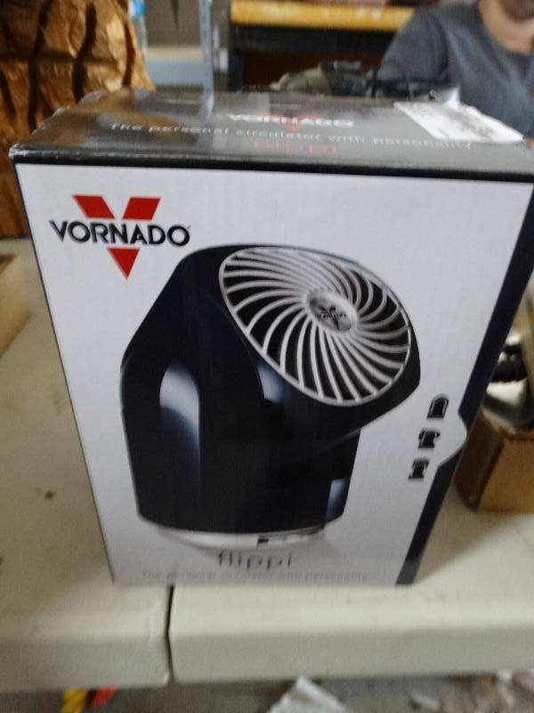 lot 13309 image: Vornado flippi.