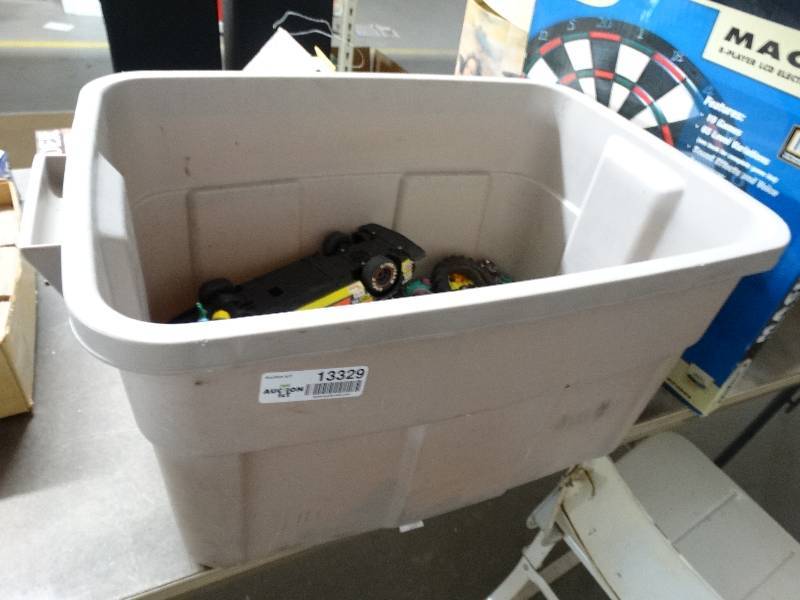 lot 13329 image: Lot of toys with tote.