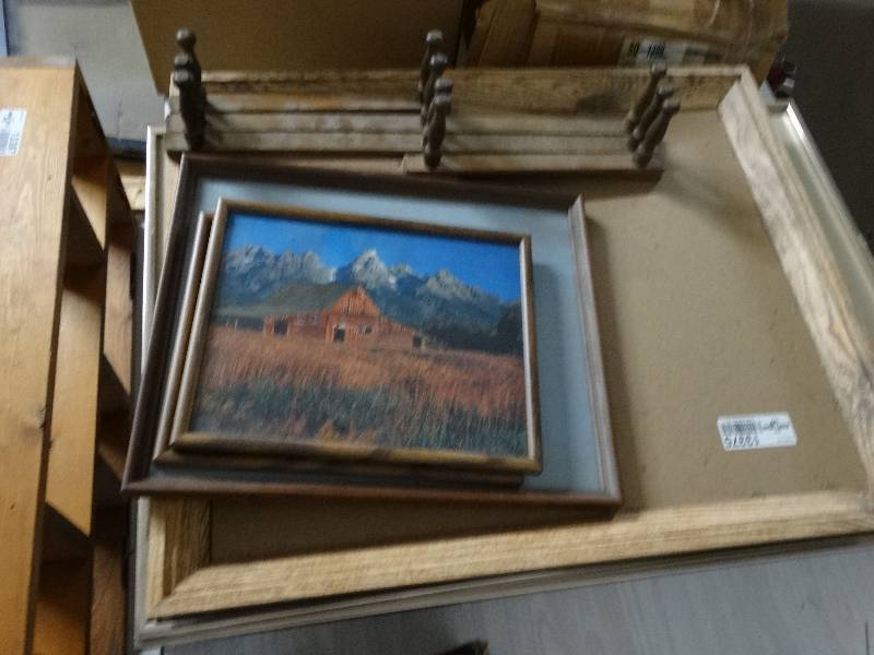 lot 13375 image: Lot of picture frames & pictures.