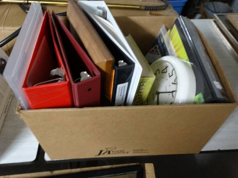 lot 13376 image: Lot of different size binders.