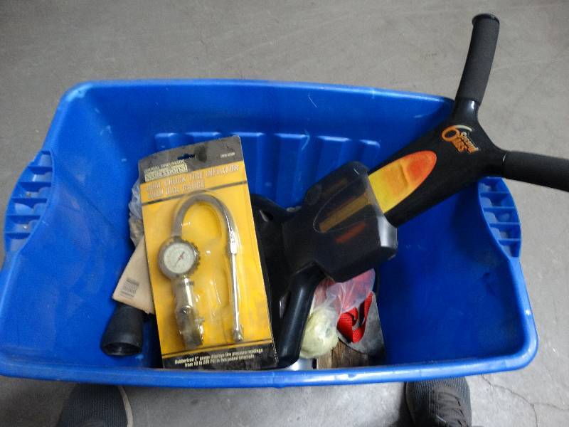 lot 13435 image: Tote wgauges, tie downs, fishing line, hand drill ect.