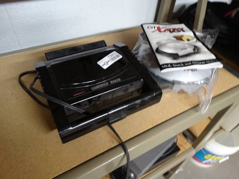 lot 13453 image: Sandwich maker & GT xpress 101.