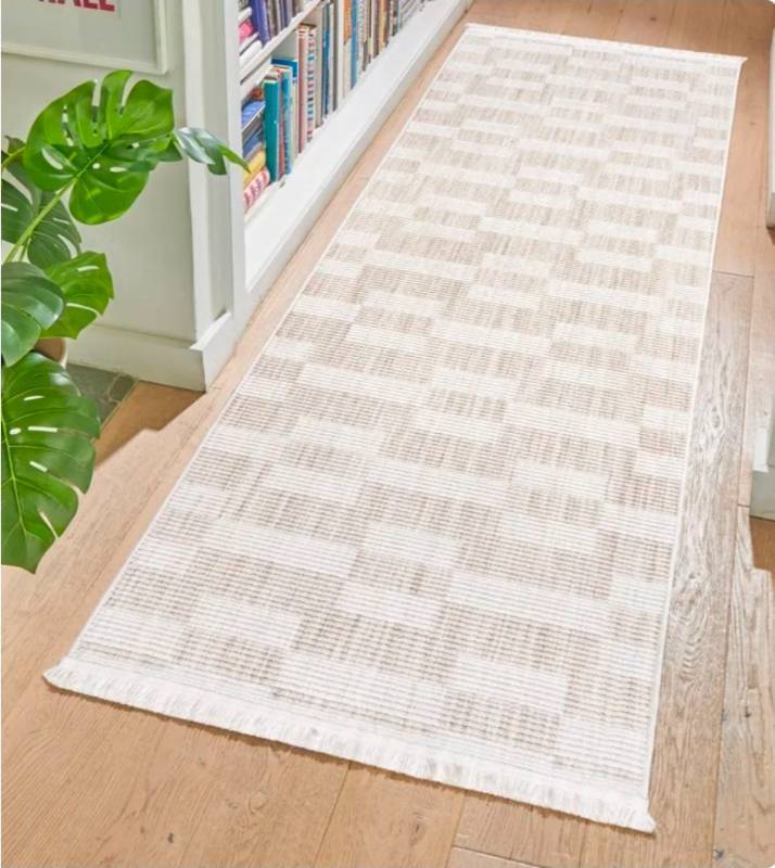 lot 19959 image: White Cotton Runner Rug