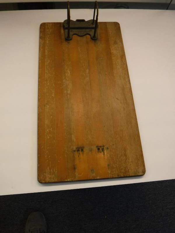 lot 7005 image: Globe Wernicke Columbia File Clipboard  Early 1900s Desk Accessory