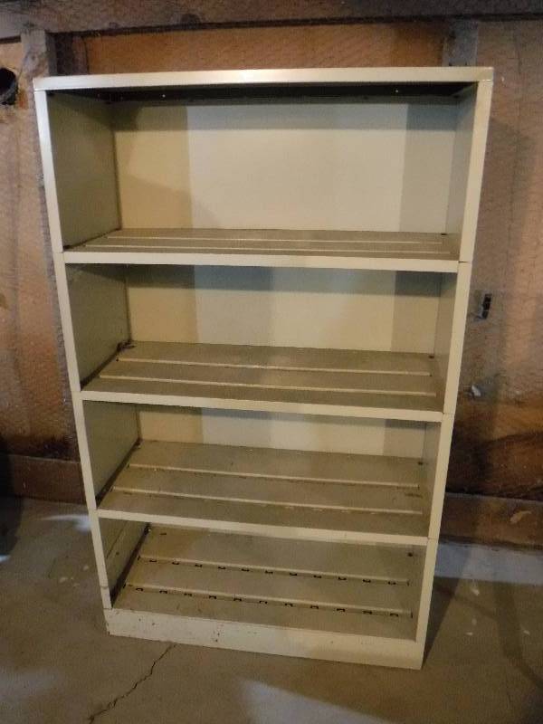 lot 7063 image: metal shelf