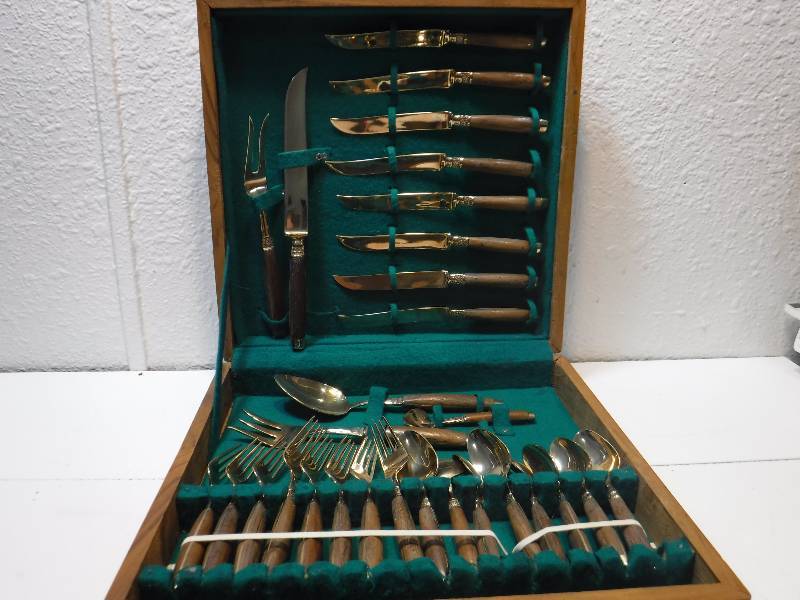 lot 1267 image: Antique  Flatware