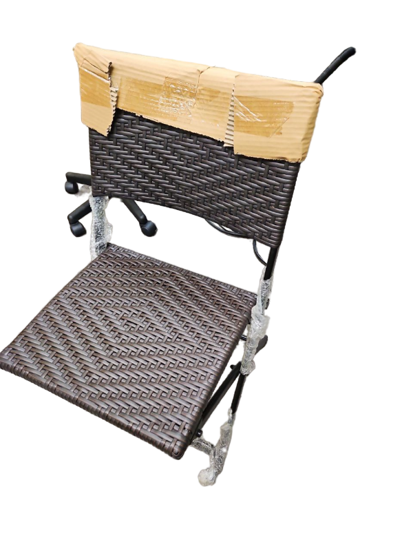 lot 20004 image: Outdoor Woven Patio Furniture Panel&nbsp